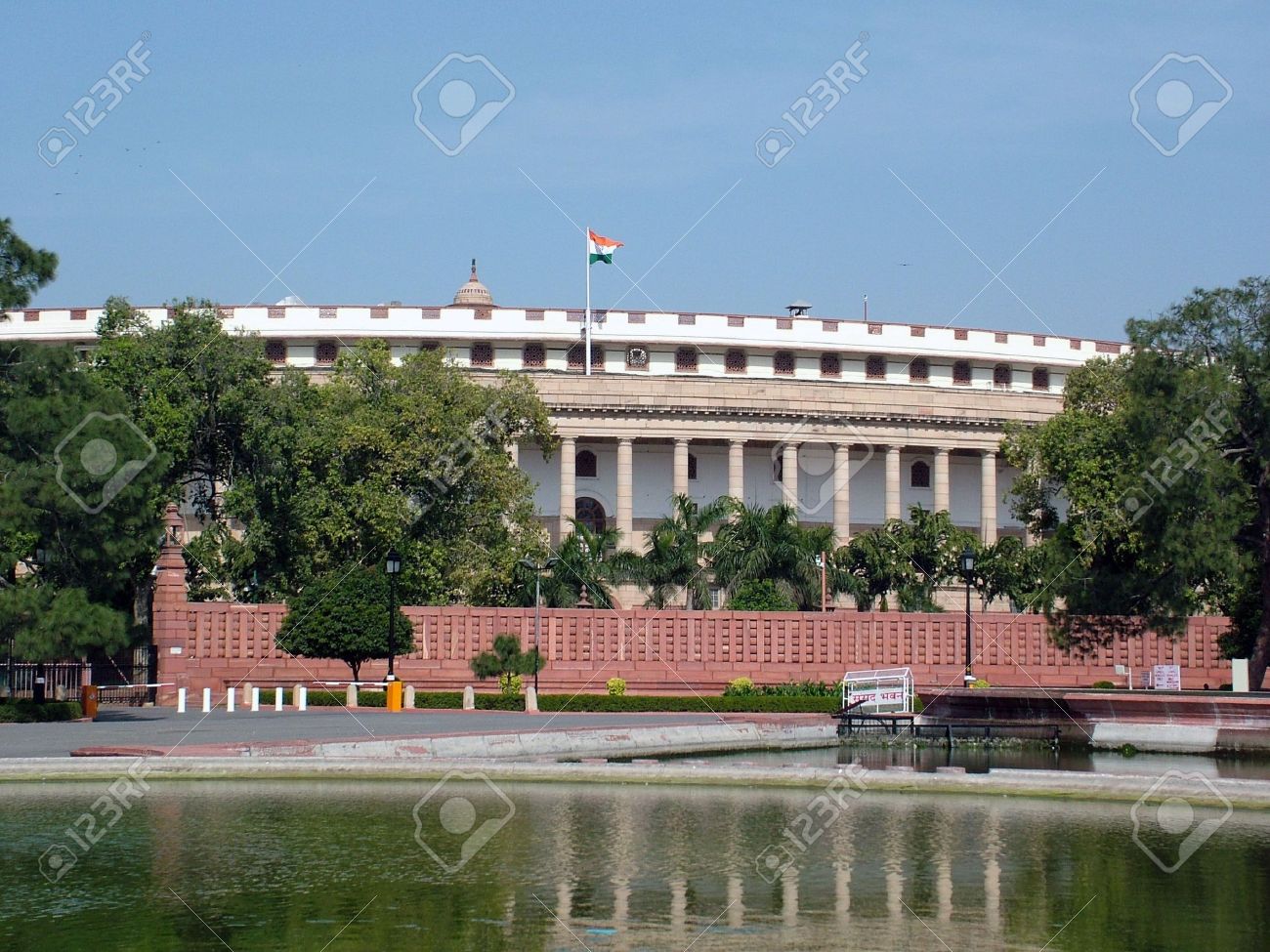 கில்லாடி